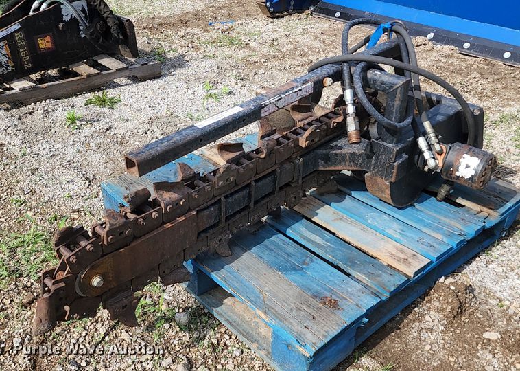 image for item JA9862 Compact utility loader trencher