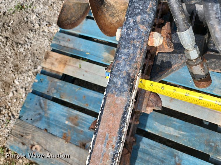 image for item JA9862 Compact utility loader trencher