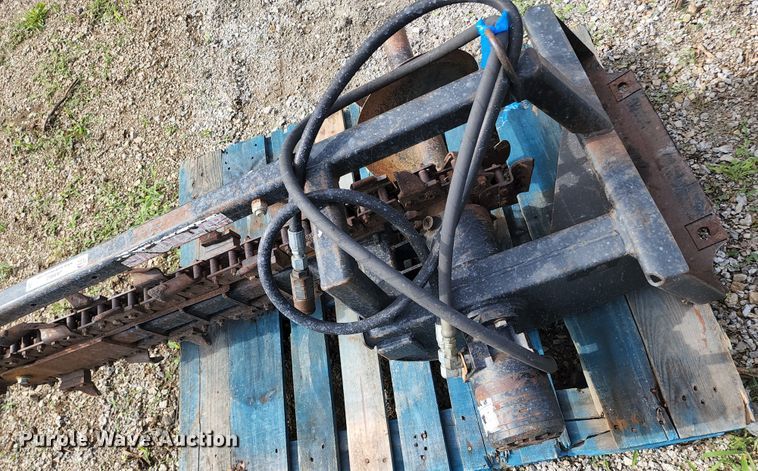 image for item JA9862 Compact utility loader trencher