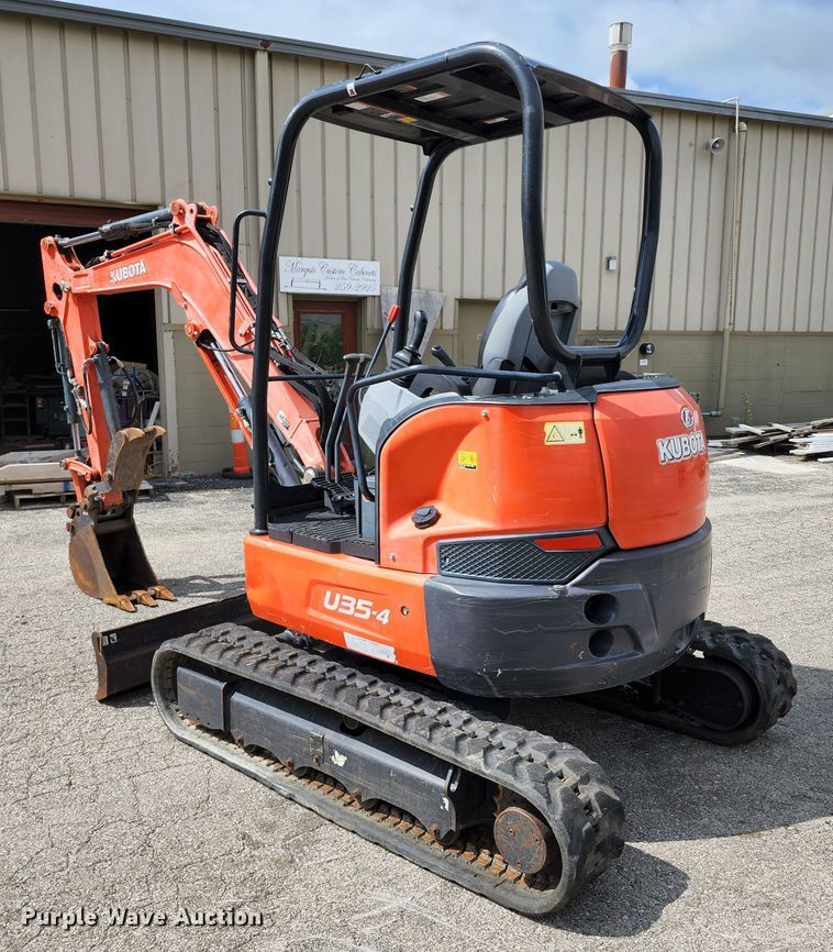 image for item JA9866 2015 Kubota U35-4  mini excavator
