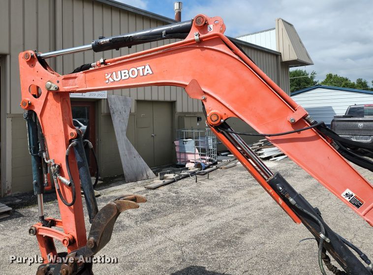 image for item JA9866 2015 Kubota U35-4  mini excavator