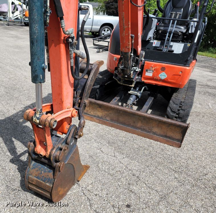 image for item JA9866 2015 Kubota U35-4  mini excavator
