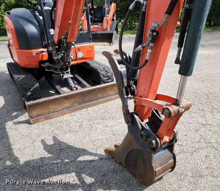 image for item JA9866 2015 Kubota U35-4  mini excavator
