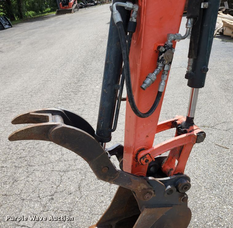 image for item JA9866 2015 Kubota U35-4  mini excavator