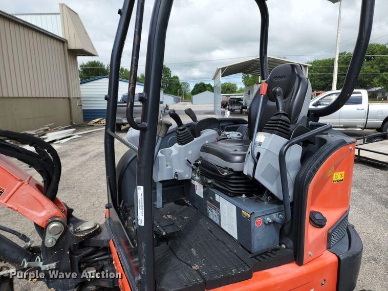 image for item JA9866 2015 Kubota U35-4  mini excavator