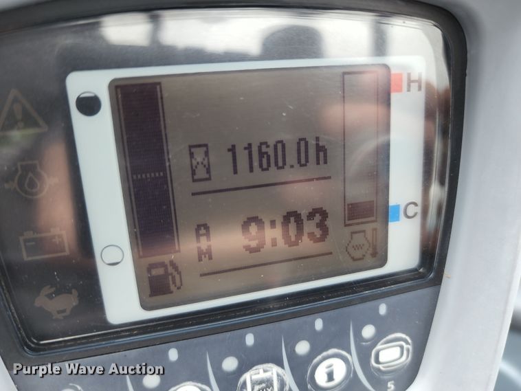 image for item JA9866 2015 Kubota U35-4  mini excavator