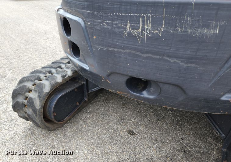 image for item JA9866 2015 Kubota U35-4  mini excavator