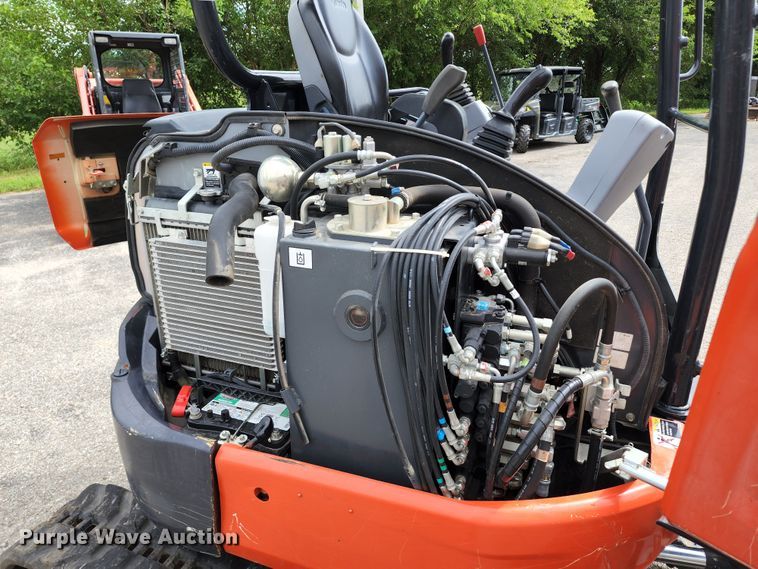image for item JA9866 2015 Kubota U35-4  mini excavator