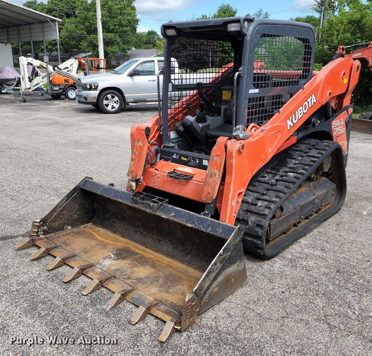 image for item JA9868 2014 Kubota SVL75-2 tracked skid steer loader