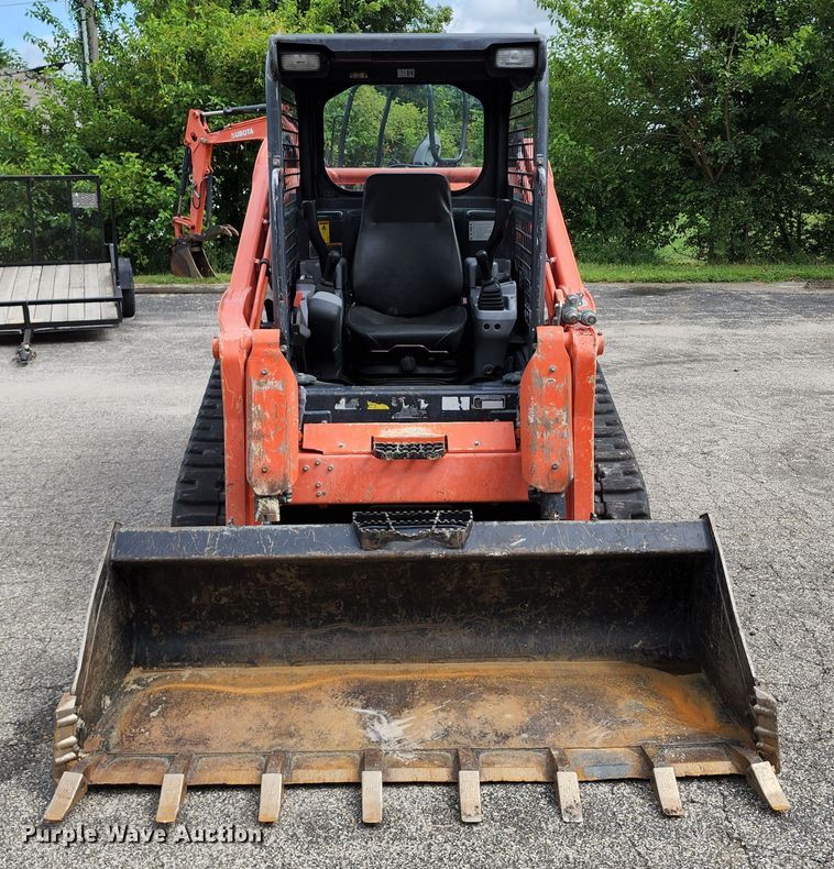 image for item JA9868 2014 Kubota SVL75-2 tracked skid steer loader