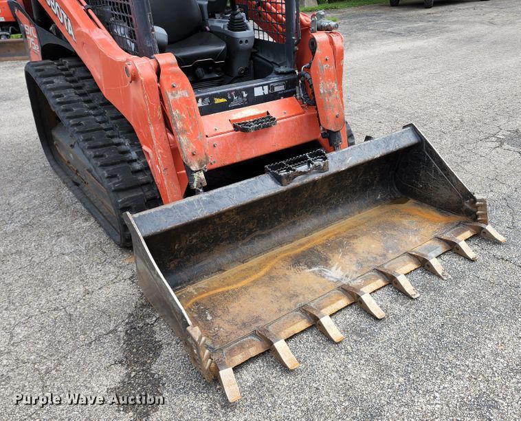 image for item JA9868 2014 Kubota SVL75-2 tracked skid steer loader
