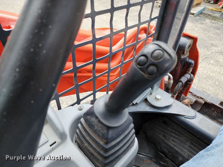 image for item JA9868 2014 Kubota SVL75-2 tracked skid steer loader