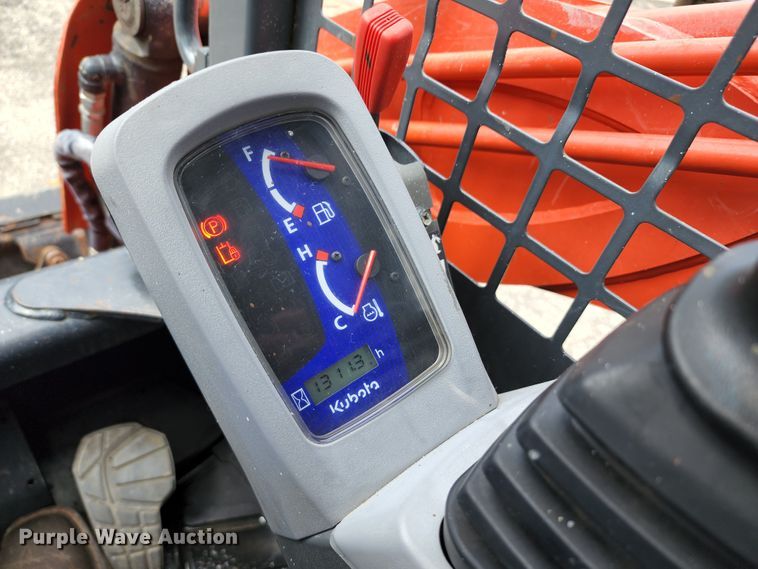 image for item JA9868 2014 Kubota SVL75-2 tracked skid steer loader