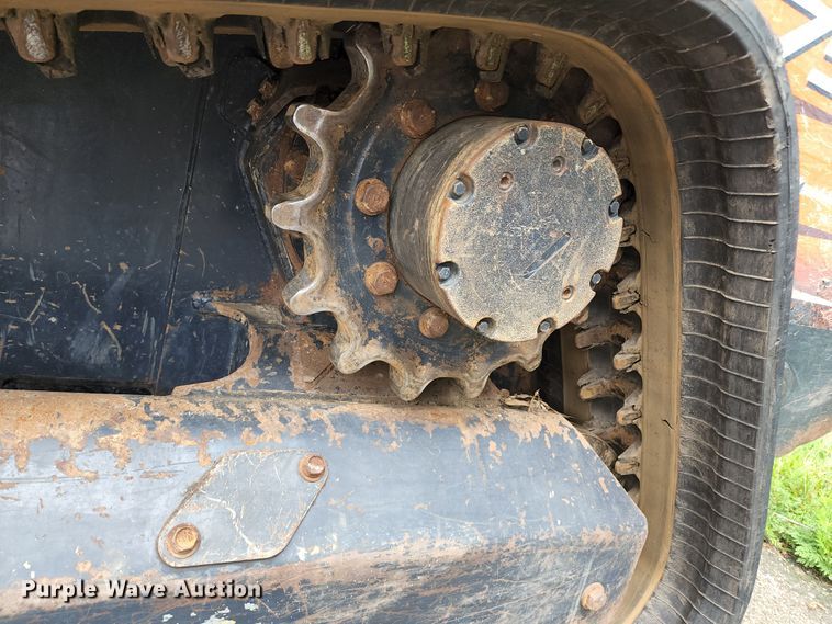 image for item JA9868 2014 Kubota SVL75-2 tracked skid steer loader