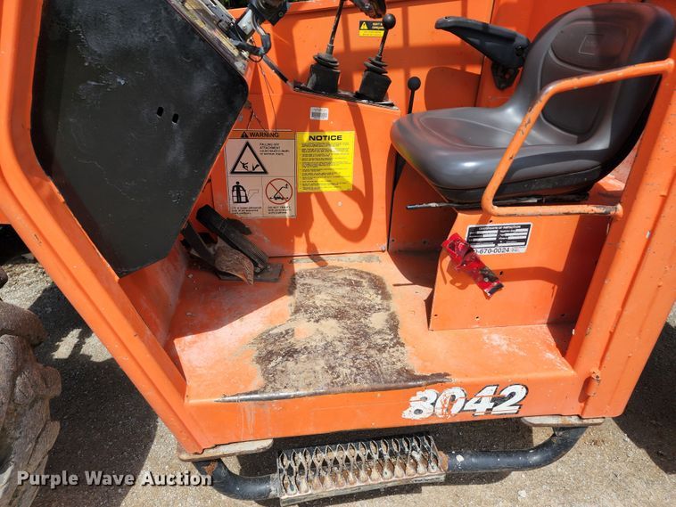 image for item JA9872 2008 Sky Trak 8042  telehandler