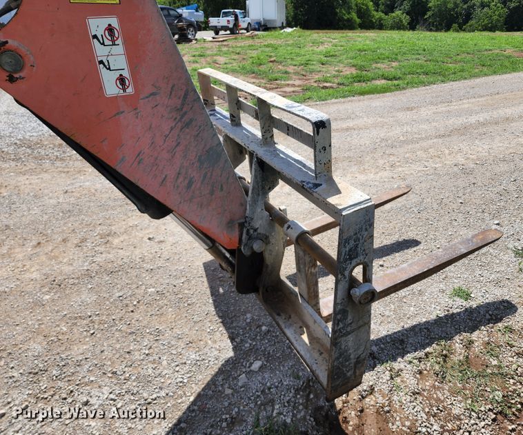 image for item JA9872 2008 Sky Trak 8042  telehandler