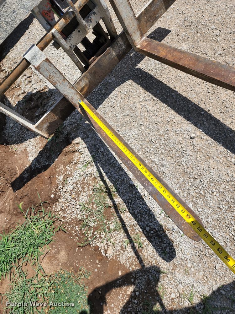 image for item JA9872 2008 Sky Trak 8042  telehandler