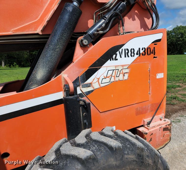 image for item JA9872 2008 Sky Trak 8042  telehandler