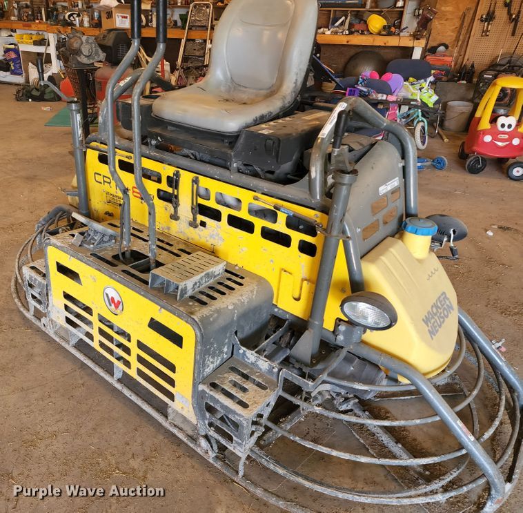 image for item JA9889 Wacker CRT48DSS  power trowel