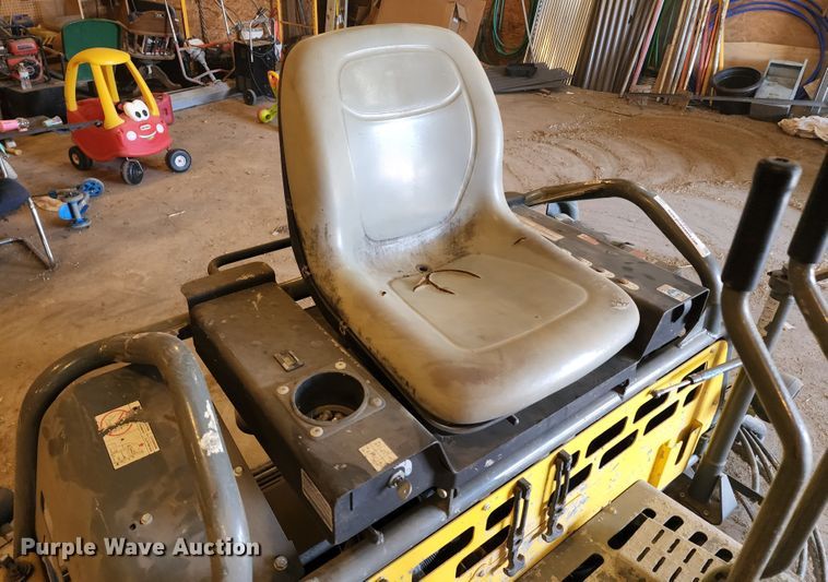 image for item JA9889 Wacker CRT48DSS  power trowel