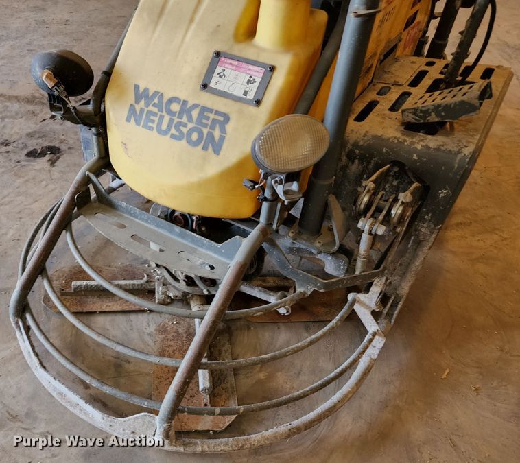 image for item JA9890 Wacker Neuson CRT36  power trowel
