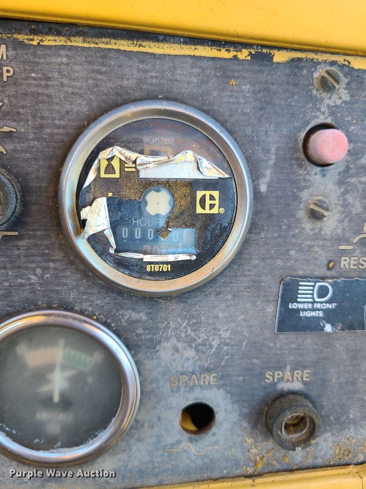 image for item JA9901 1979 Caterpillar 977L  track loader