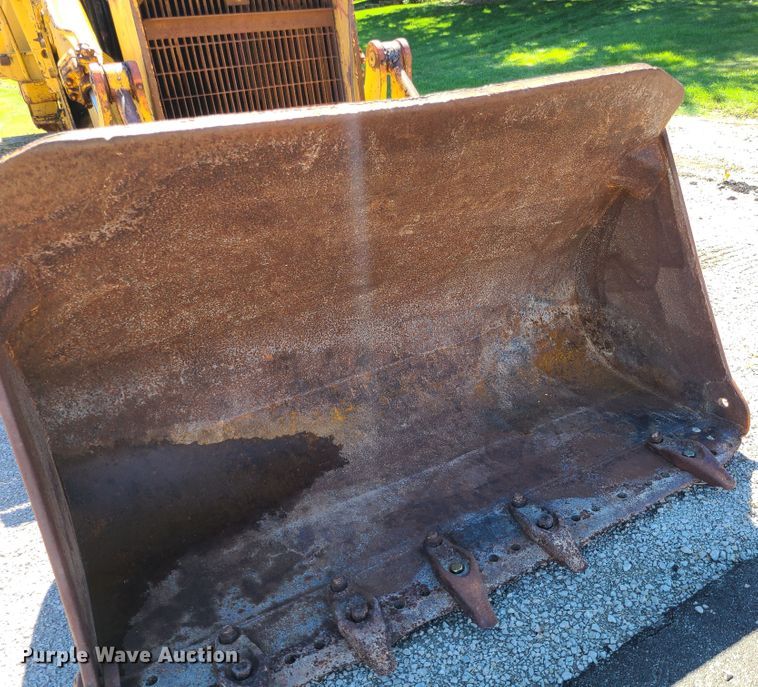 image for item JA9901 1979 Caterpillar 977L  track loader