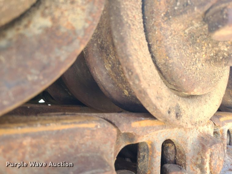 image for item JA9901 1979 Caterpillar 977L  track loader