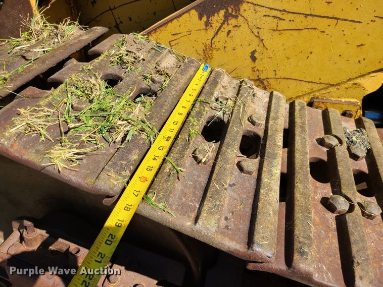 image for item JA9901 1979 Caterpillar 977L  track loader