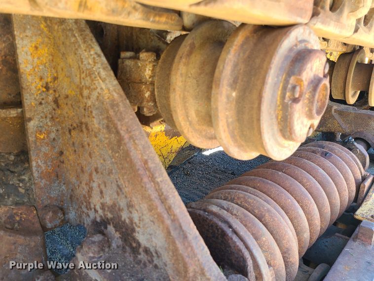 image for item JA9901 1979 Caterpillar 977L  track loader