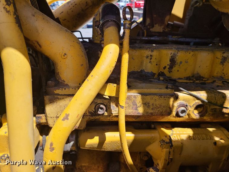 image for item JA9901 1979 Caterpillar 977L  track loader