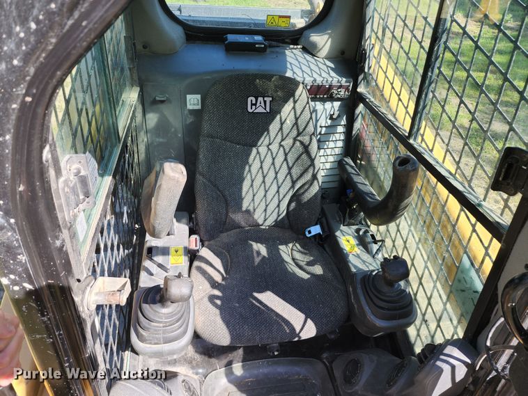 image for item JA9940 2016 Caterpillar 259D  tracked skid steer loader