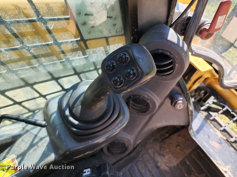 image for item JA9940 2016 Caterpillar 259D  tracked skid steer loader