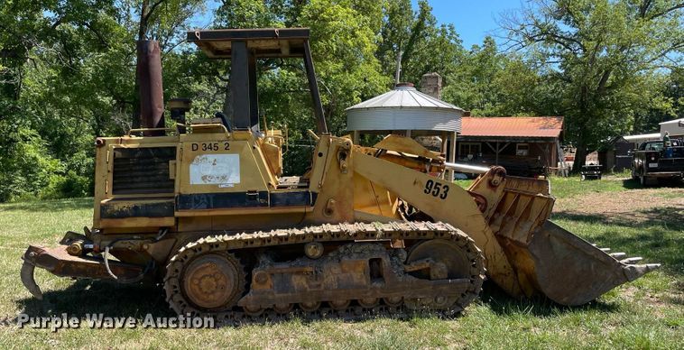 image for item JC9898 1981 Caterpillar 953  track loader