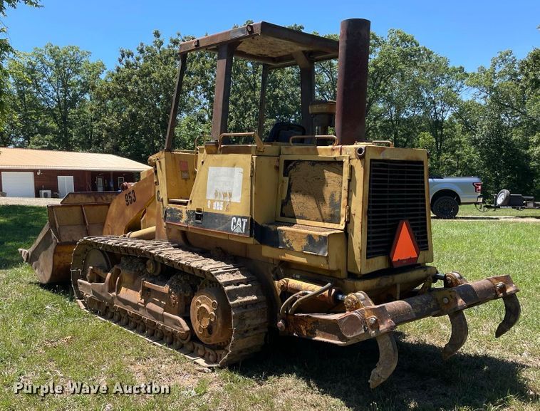 image for item JC9898 1981 Caterpillar 953  track loader