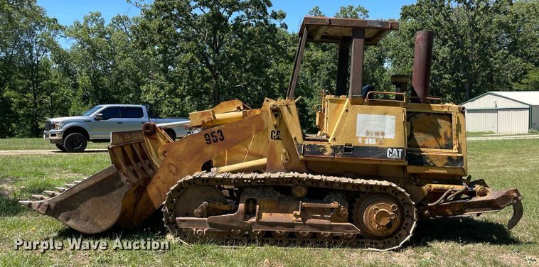 image for item JC9898 1981 Caterpillar 953  track loader