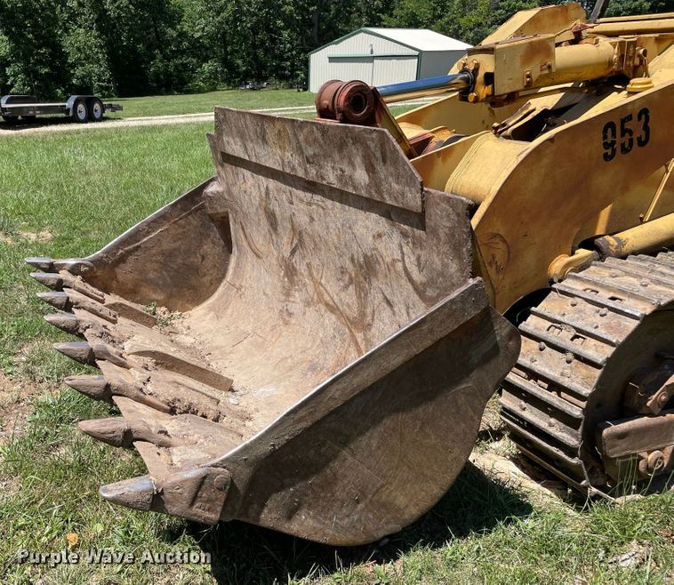 image for item JC9898 1981 Caterpillar 953  track loader