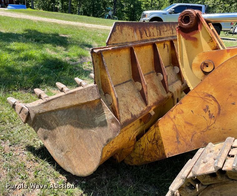 image for item JC9898 1981 Caterpillar 953  track loader