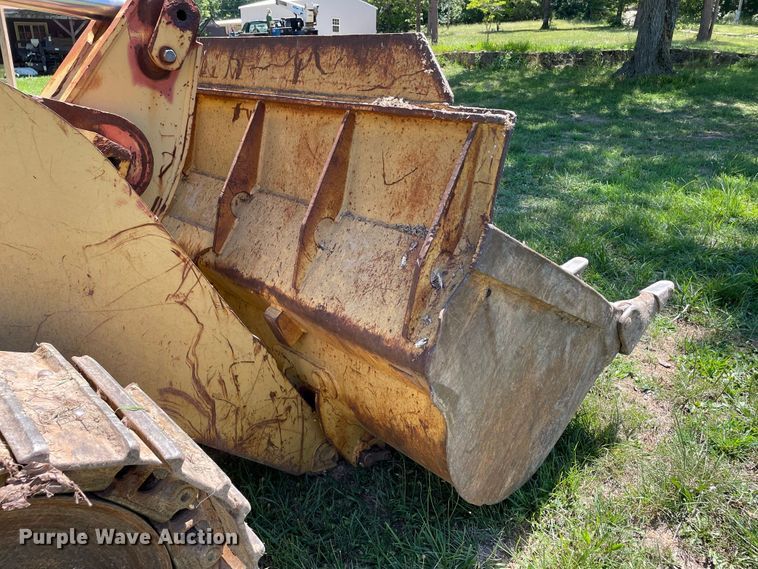 image for item JC9898 1981 Caterpillar 953  track loader