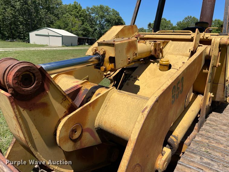 image for item JC9898 1981 Caterpillar 953  track loader