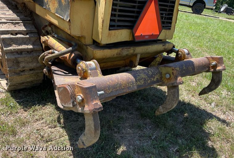 image for item JC9898 1981 Caterpillar 953  track loader