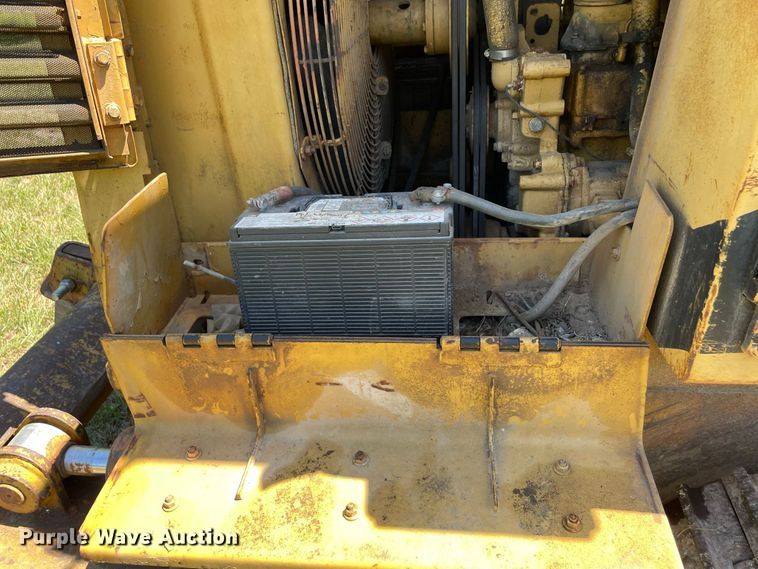 image for item JC9898 1981 Caterpillar 953  track loader