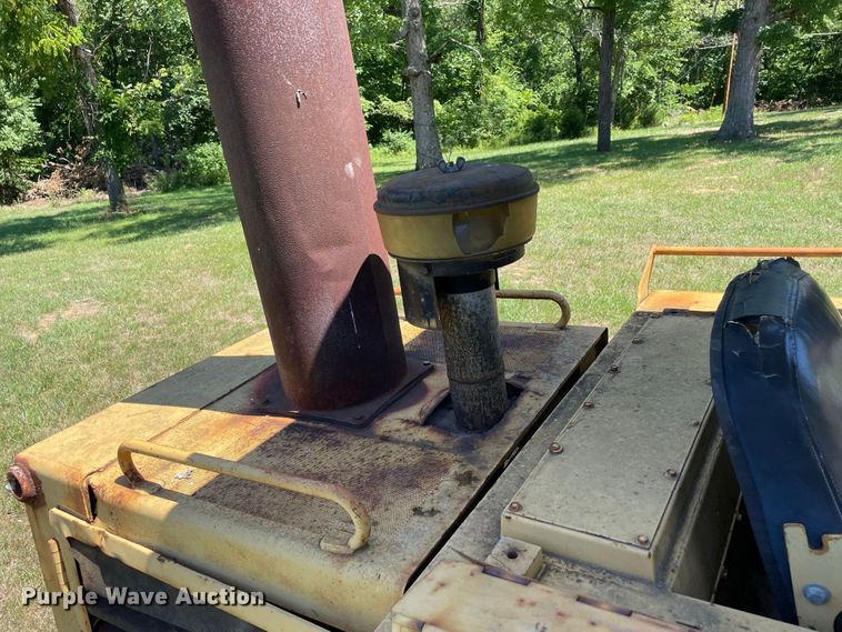 image for item JC9898 1981 Caterpillar 953  track loader