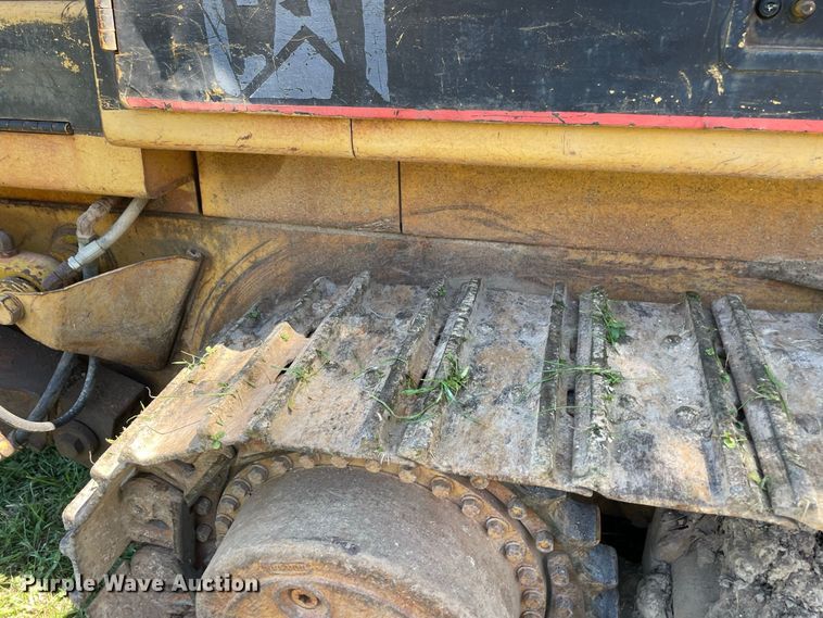 image for item JC9898 1981 Caterpillar 953  track loader