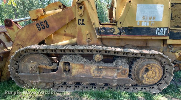 image for item JC9898 1981 Caterpillar 953  track loader