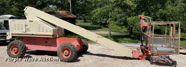 image for item JC9899 1998 JLG 40H  boom lift