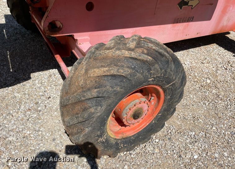 image for item JC9899 1998 JLG 40H  boom lift