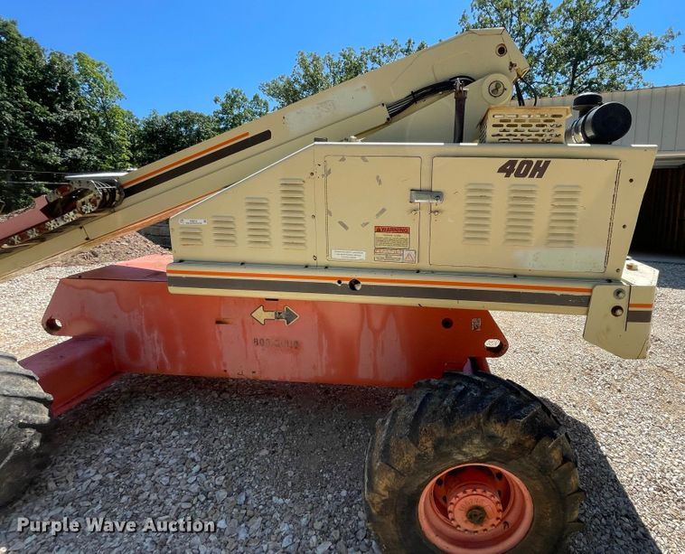 image for item JC9899 1998 JLG 40H  boom lift