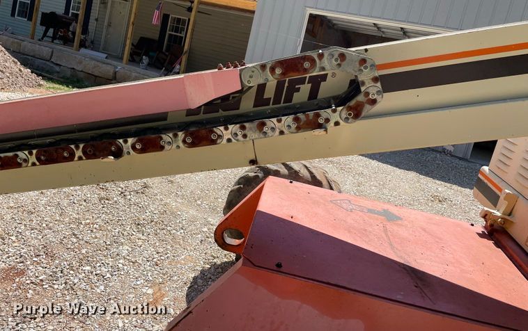 image for item JC9899 1998 JLG 40H  boom lift