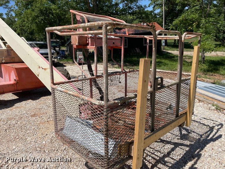 image for item JC9899 1998 JLG 40H  boom lift